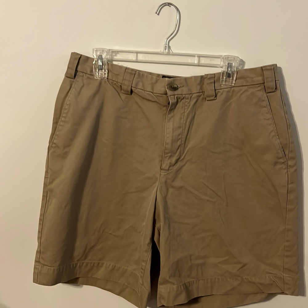 Men’s shorts, waist 36